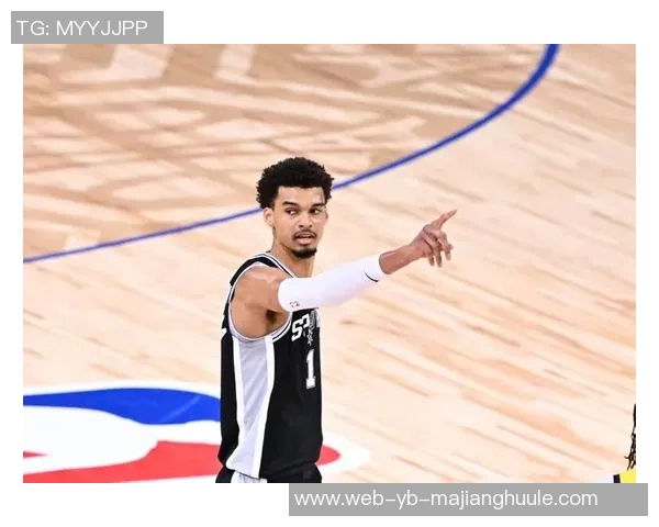 文班亚马：个人荣誉无所谓DPOY代表我为球队贡献力量