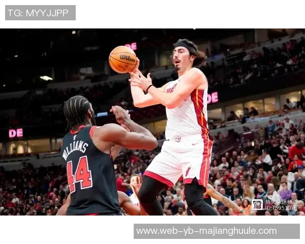 哈克斯强调下半场开局需全力进攻保持领先优势